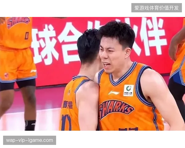 张镇麟在总决赛中展现冠军经验，用关键的锋线防守帮助上海队限制了广厦的进攻