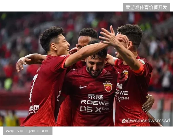 上海海港坚持技术流传控踢法,中场控制力成为其战术风格核心 上海海港坚持技术流传控踢法,中场控制力成为其战术风格核心